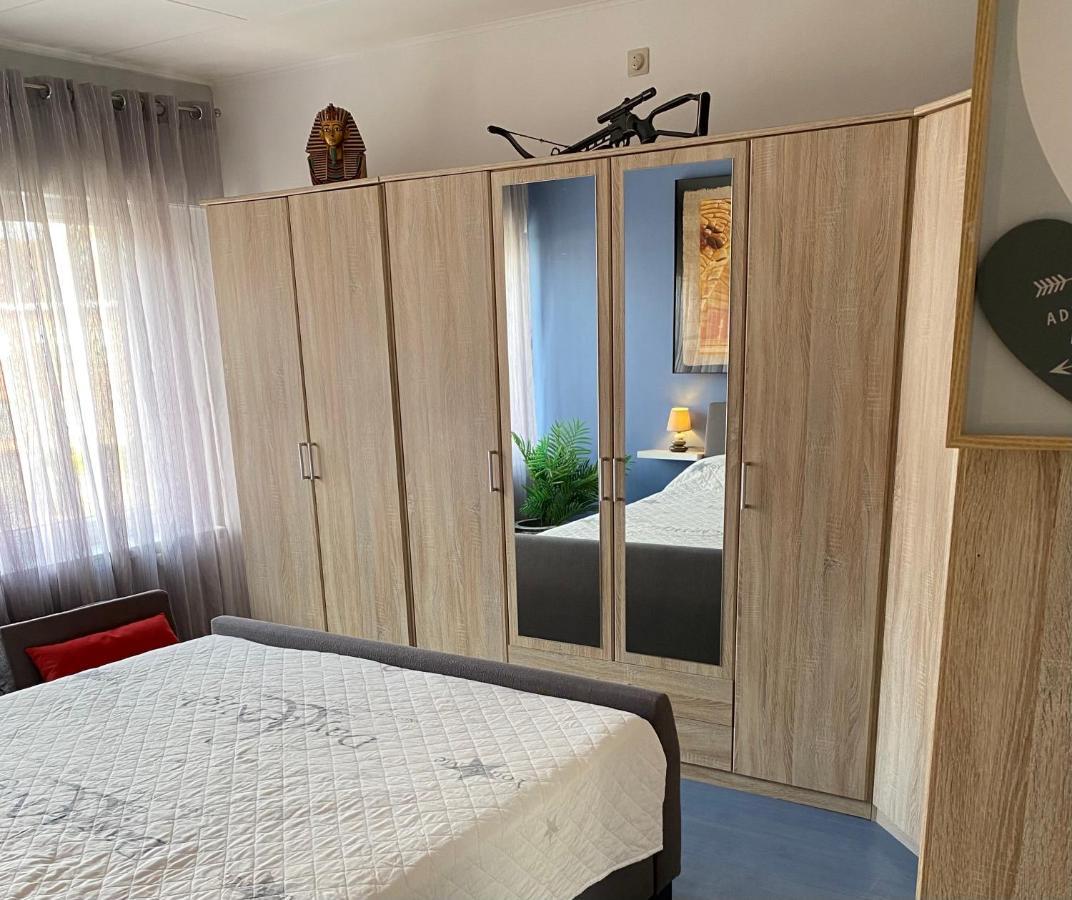 Homestay Mimi'S Rental Брюгге Экстерьер фото